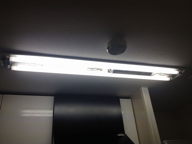 照明器具取替工事　名古屋市西区