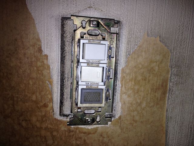 スイッチ取替工事　名古屋市北区